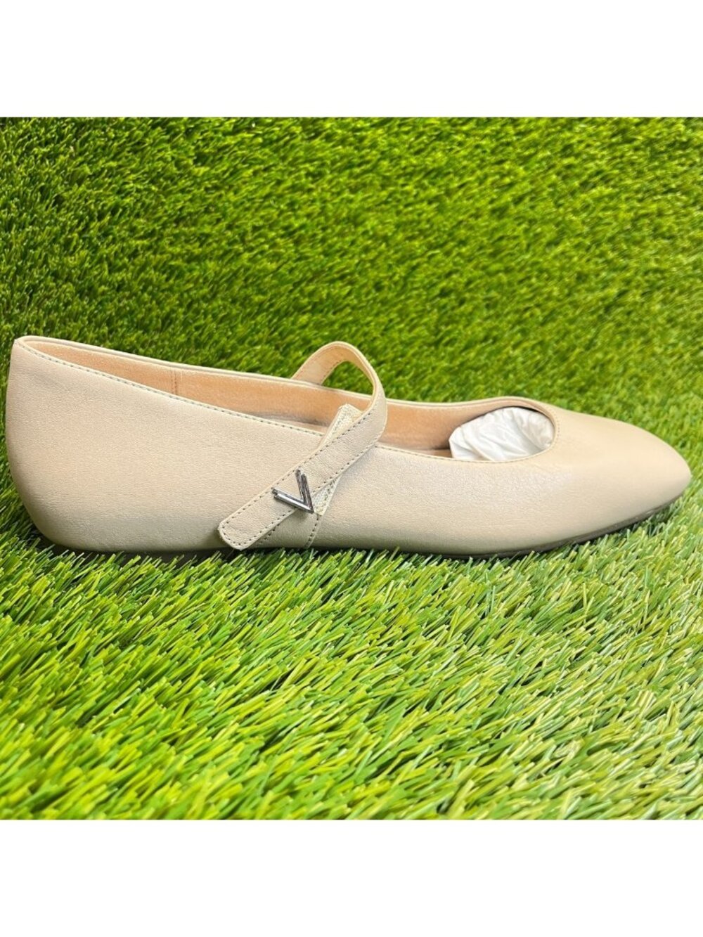 Vionic Alameda Mary Jane Womens Size 11 Beige Leather Casual Slip-On Flats Shoes